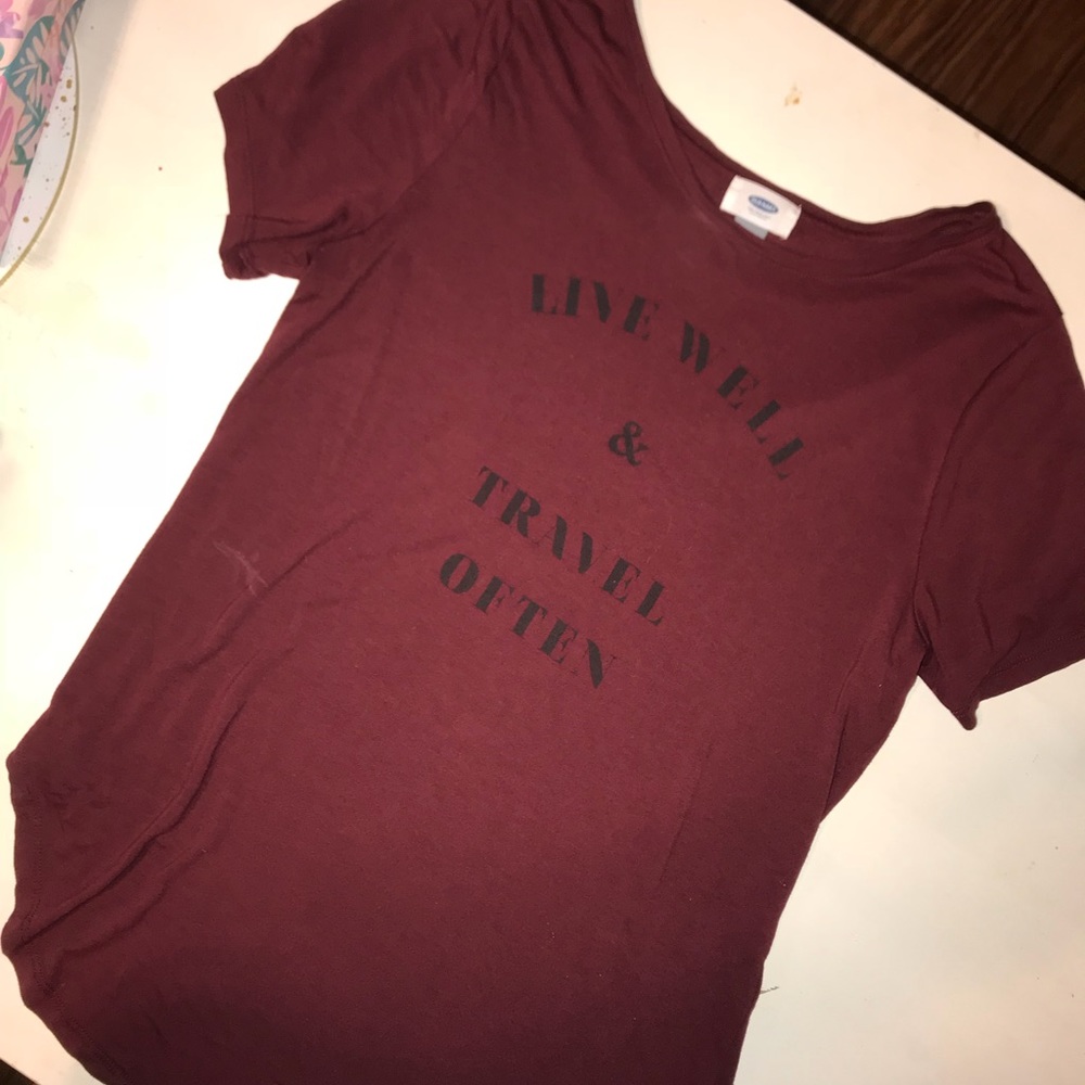 Maroon live well quote top